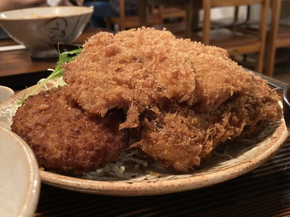ミックスフライ(880円)